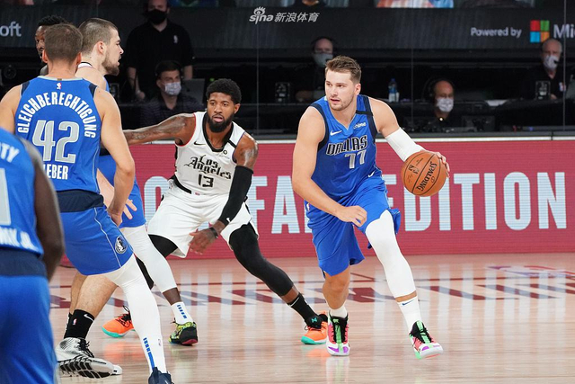 湖人经历了 湖人经历了