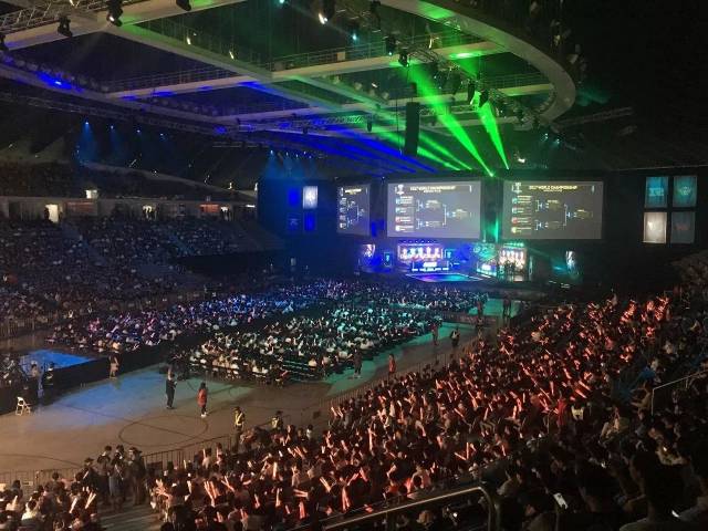 局防守的重 局防守的重