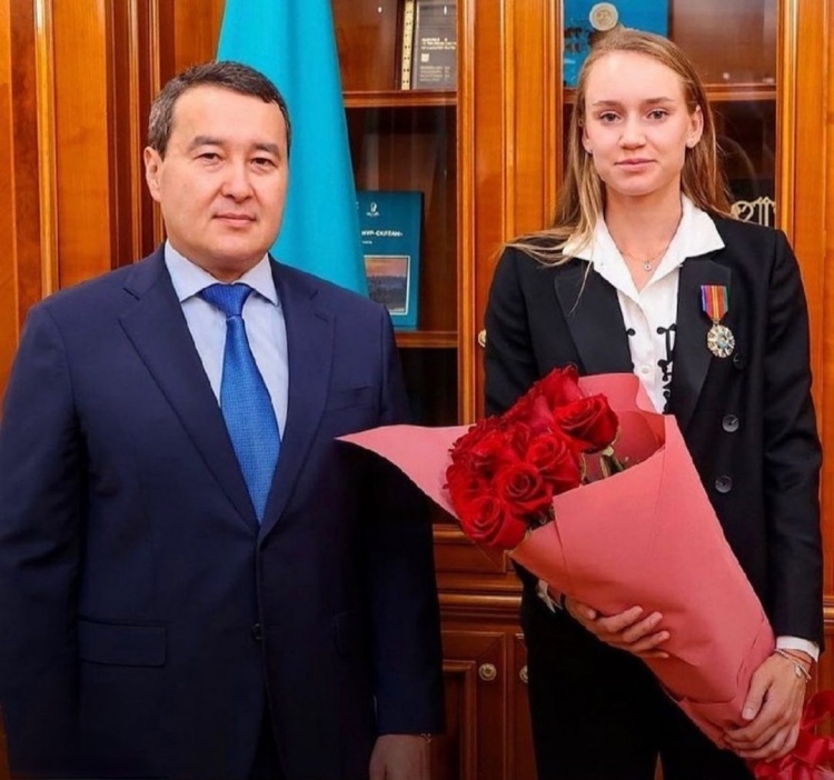 展现了成熟 展现了成熟